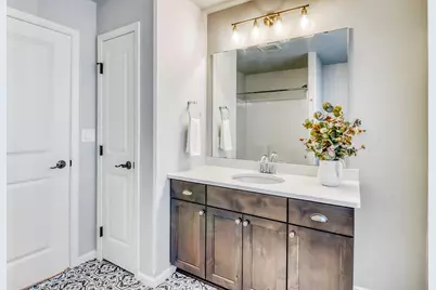 3521 Grandwood Drive N, Fargo, ND 58102 - Photo 37