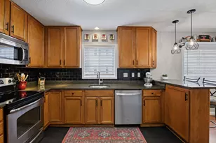 6514 Regency Ln, Eden Prairie, MN 55344 - Photo 15