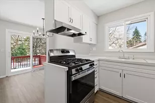 10664 Hollywood Blvd NW, Coon Rapids, MN 55433 - Photo 9