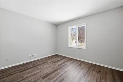 10664 Hollywood Boulevard NW, Coon Rapids, MN 55433 - Photo 13