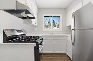 10664 Hollywood Blvd NW, Coon Rapids, MN 55433 - Photo 11