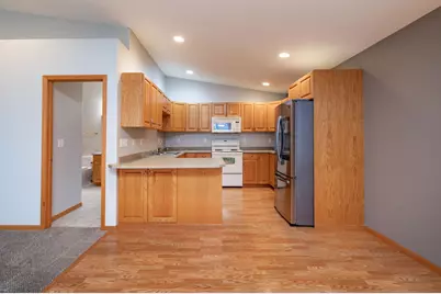 3594 Taylor Street S, Fargo, ND 58104 - Photo 5