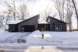 1885 Aspen Dr, Detroit Lakes, MN 56501 - Photo 1