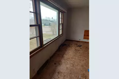 309 N Badger Street, Caledonia, MN 55921 - Photo 9