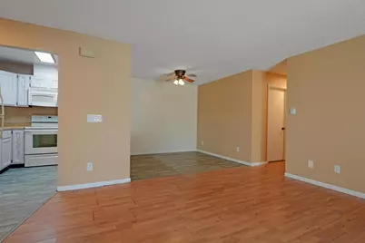 2076 Pathways Drive #1, Saint Paul, MN 55119 - Photo 11