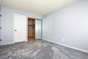 2076 Pathways Dr, Saint Paul, MN 55119 - Photo 15