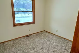 1562 Circle Ln, Burnsville, MN 55337 - Photo 11