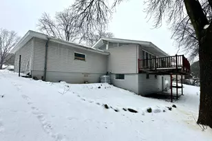 1562 Circle Ln, Burnsville, MN 55337 - Photo 23