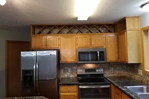 949 Old Steine Cir, New Brighton, MN 55112 - Photo 7