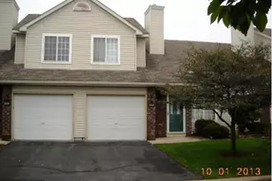 949 Old Steine Cir, New Brighton, MN 55112 - Photo 1