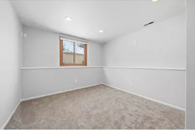 298 70th Street N, Mahtomedi, MN 55115 - Photo 31