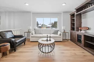 298 70th St N, Mahtomedi, MN 55115 - Photo 7