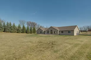 2262 Edgewood Dr, Detroit Lakes, MN 56501 - Photo 23