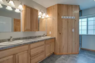 2262 Edgewood Dr, Detroit Lakes, MN 56501 - Photo 11