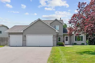 5695 Yucca Ln N, Plymouth, MN 55446 - Photo 1