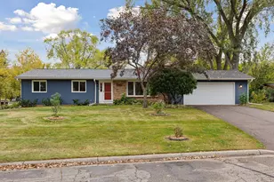 12824 Eagle Ridge Dr, Burnsville, MN 55337 - Photo 1