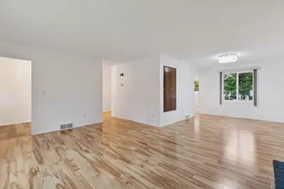 12824 Eagle Ridge Drive, Burnsville, MN 55337 - Photo 3