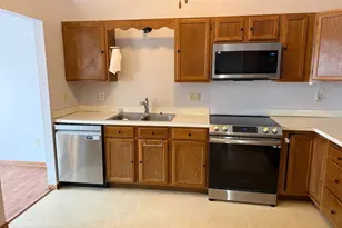 565 Skillman Ave E, Maplewood, MN 55117 - Photo 5