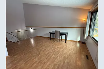 565 Skillman Avenue E, Maplewood, MN 55117 - Photo 9