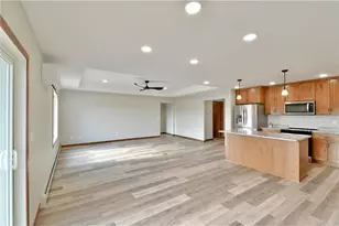 404 11th Street SE, Freeport, MN 56331 - Photo 5