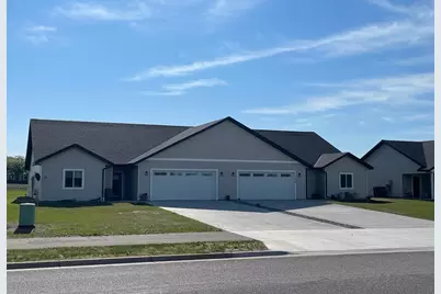 404 11th Street SE, Freeport, MN 56331 - Photo 3