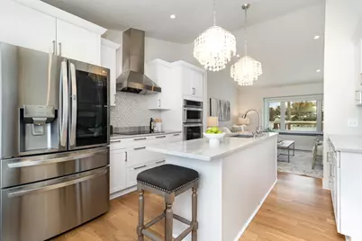 510 Elaine Avenue, Shoreview, MN 55126 - Photo 3