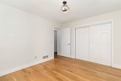 510 Elaine Avenue, Shoreview, MN 55126 - Photo 9