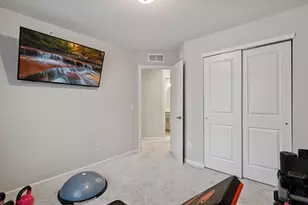 657 Village Dr, New Brighton, MN 55112 - Photo 25