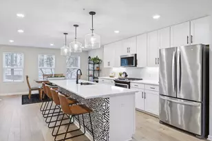 657 Village Dr, New Brighton, MN 55112 - Photo 5