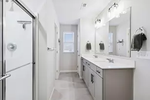 657 Village Dr, New Brighton, MN 55112 - Photo 19