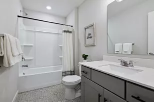 657 Village Dr, New Brighton, MN 55112 - Photo 23