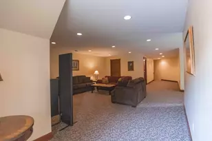 650 33rd St NW, Austin, MN 55912 - Photo 33