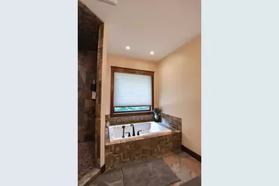 650 33rd Street NW, Austin, MN 55912 - Photo 27