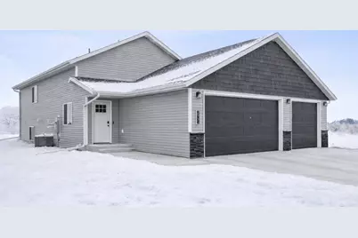 2992 74th Avenue S, Fargo, ND 58104 - Photo 1