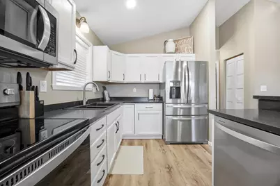 6196 35th Street S, Fargo, ND 58104 - Photo 9