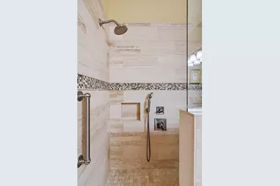 600 Greenhaven Drive #110, Burnsville, MN 55306 - Photo 21