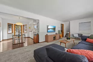 3080 Oxford St N, Roseville, MN 55113 - Photo 9