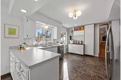 3080 Oxford Street N, Roseville, MN 55113 - Photo 15