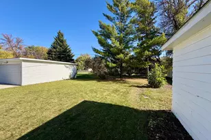 612 16th St N, Moorhead, MN 56560 - Photo 5