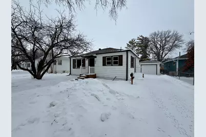 612 16th Street N, Moorhead, MN 56560 - Photo 1