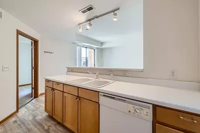 820 Emerald Street #402, Saint Paul, MN 55114 - Photo 11