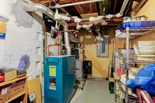 2025 Franklin Ave SE, Minneapolis, MN 55414 - Photo 33