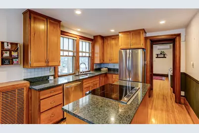 2025 Franklin Avenue SE, Minneapolis, MN 55414 - Photo 13