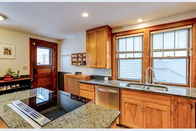 2025 Franklin Avenue SE, Minneapolis, MN 55414 - Photo 17