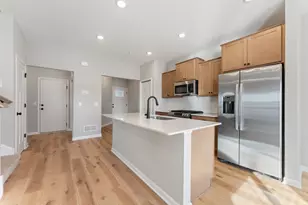 1538 Trellis Ln, West Saint Paul, MN 55118 - Photo 5