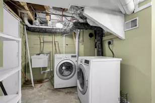 909 Marshall Ave, Saint Paul, MN 55104 - Photo 33