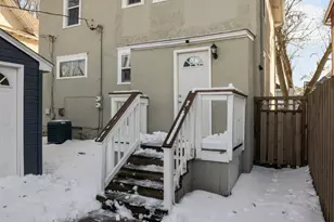 909 Marshall Ave, Saint Paul, MN 55104 - Photo 37