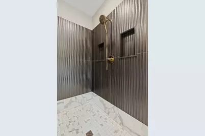 2706 Lakeview Court, Little Canada, MN 55117 - Photo 41