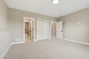 2706 Lakeview Ct, Little Canada, MN 55117 - Photo 63