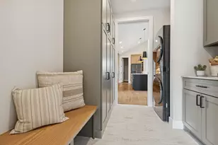 2706 Lakeview Ct, Little Canada, MN 55117 - Photo 31